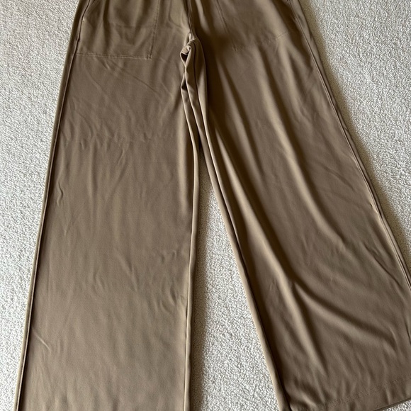 Athleta Venice Wide-Leg  Pants in Taupe Brown - Picture 6 of 7